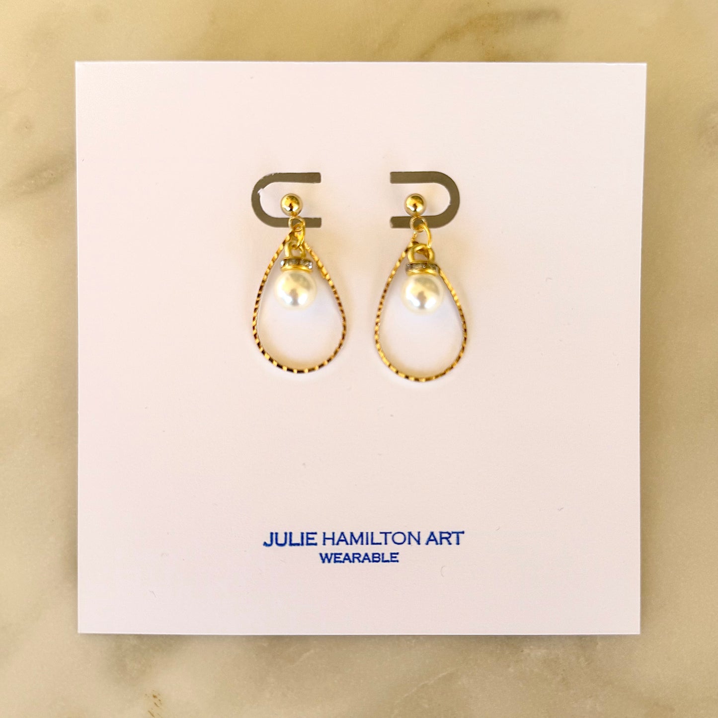 CHEERS earrings - pearl