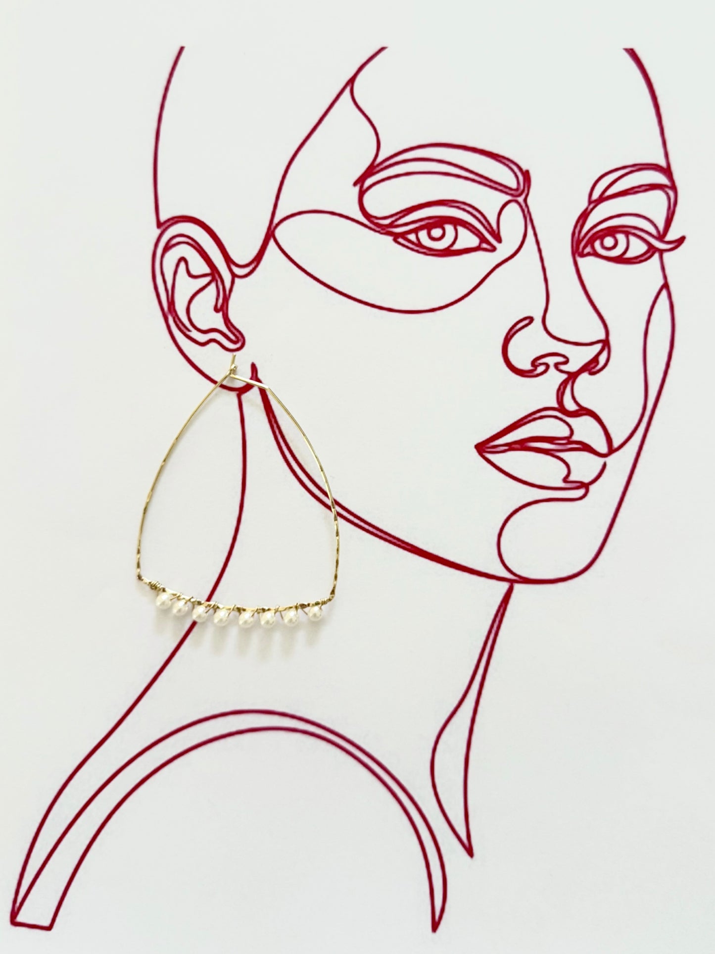 PEARL TRIANGLE HOOP