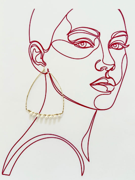 PEARL TRIANGLE HOOP